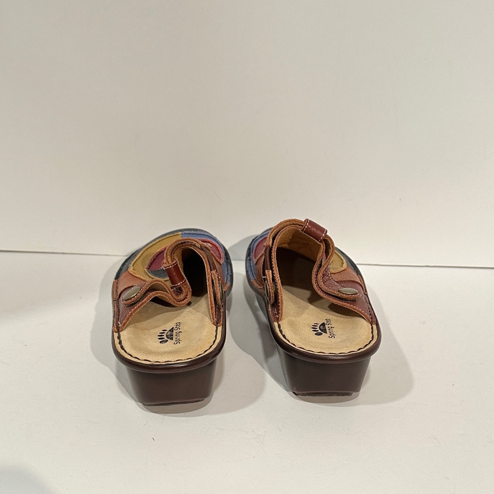 Spring Step Leather Clog - Picture 4 of 5